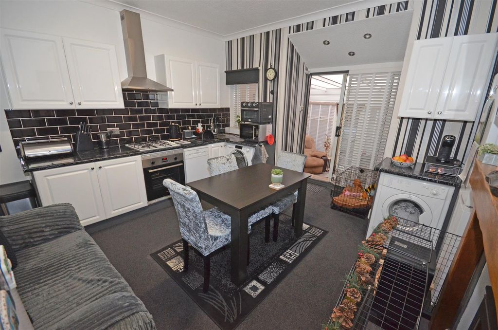 Property photo 3 of 24 01B.Jpg