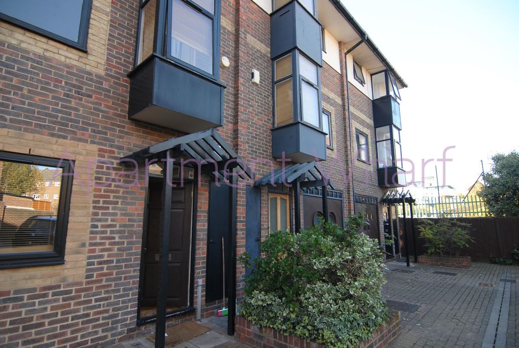 Property photo 3 of 11