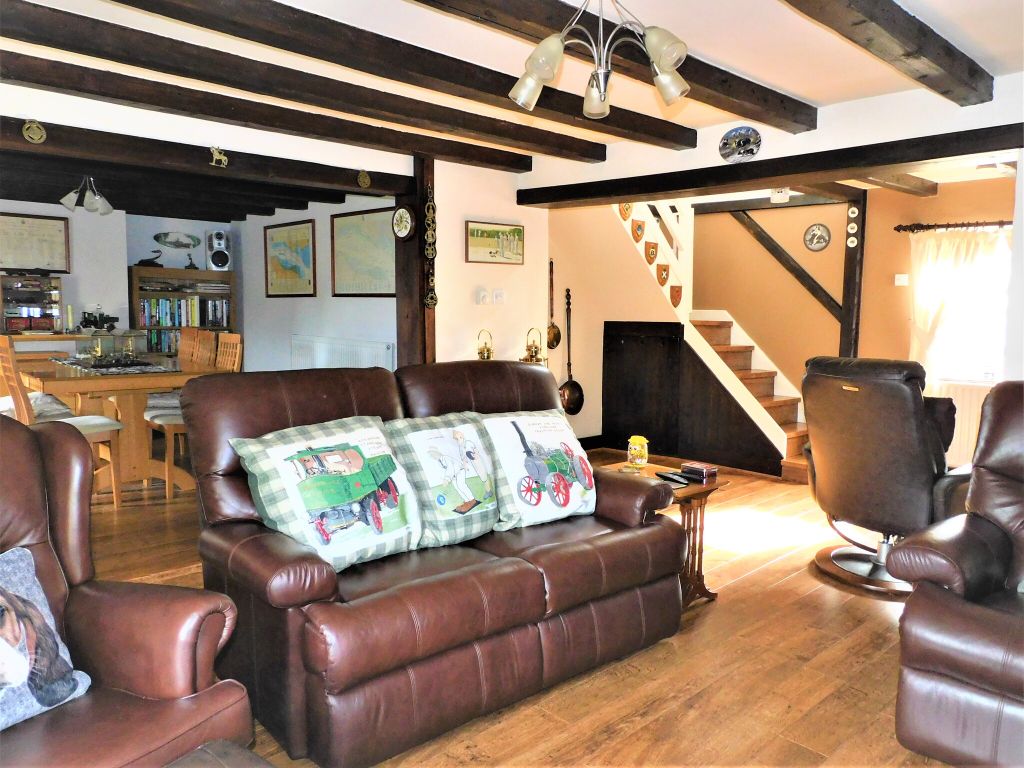 Property photo 3 of 22