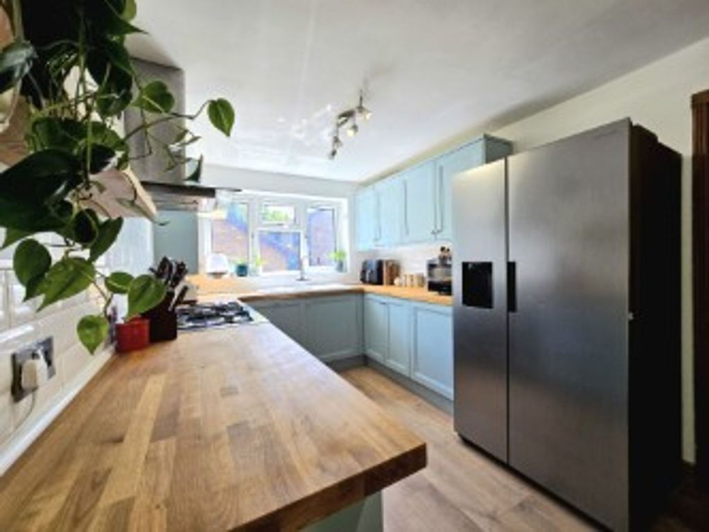 Property photo 2 of 46