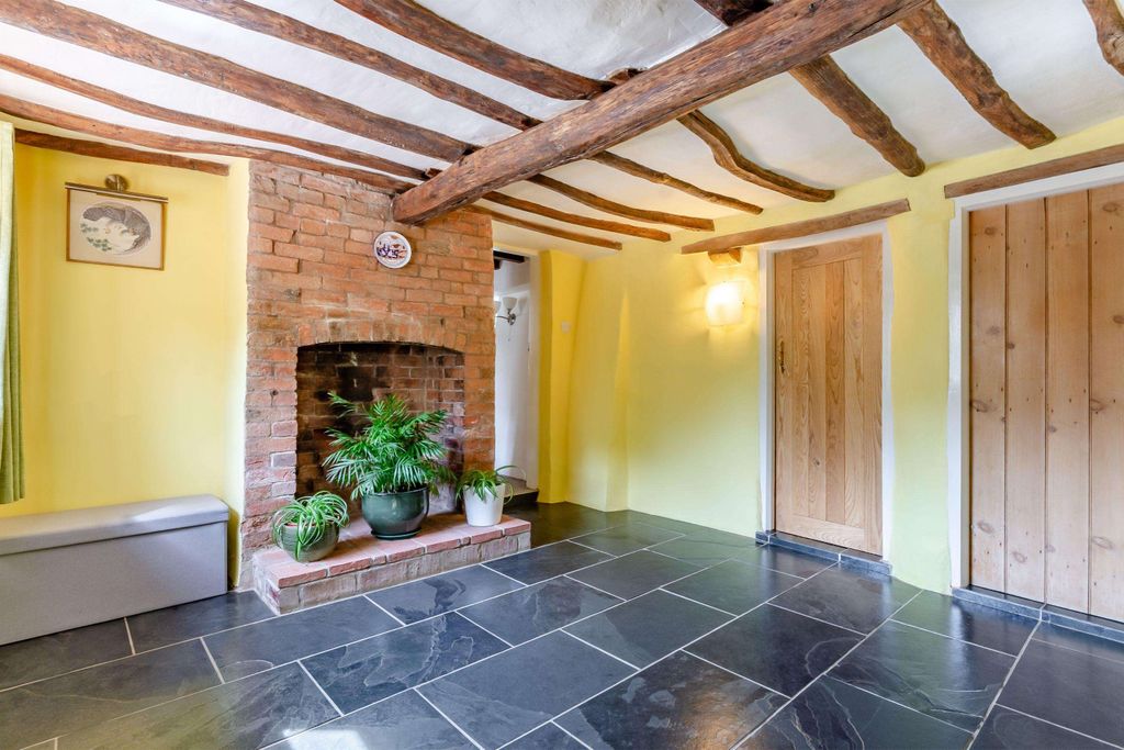 Property photo 3 of 34 6 Dickmans Lane, Melton Mowbray, Leicestershire, Le14 4Bg