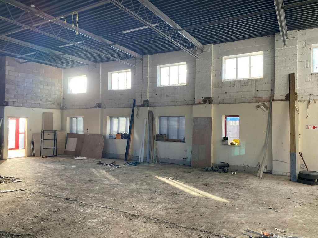 Property photo 3 of 4 Internal.Jpg