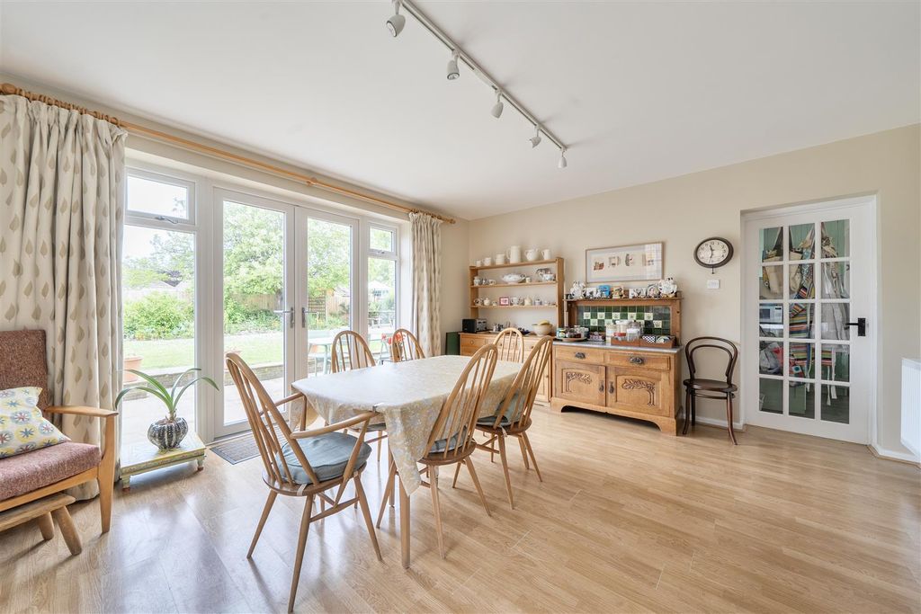 Property photo 3 of 20 Dining Room