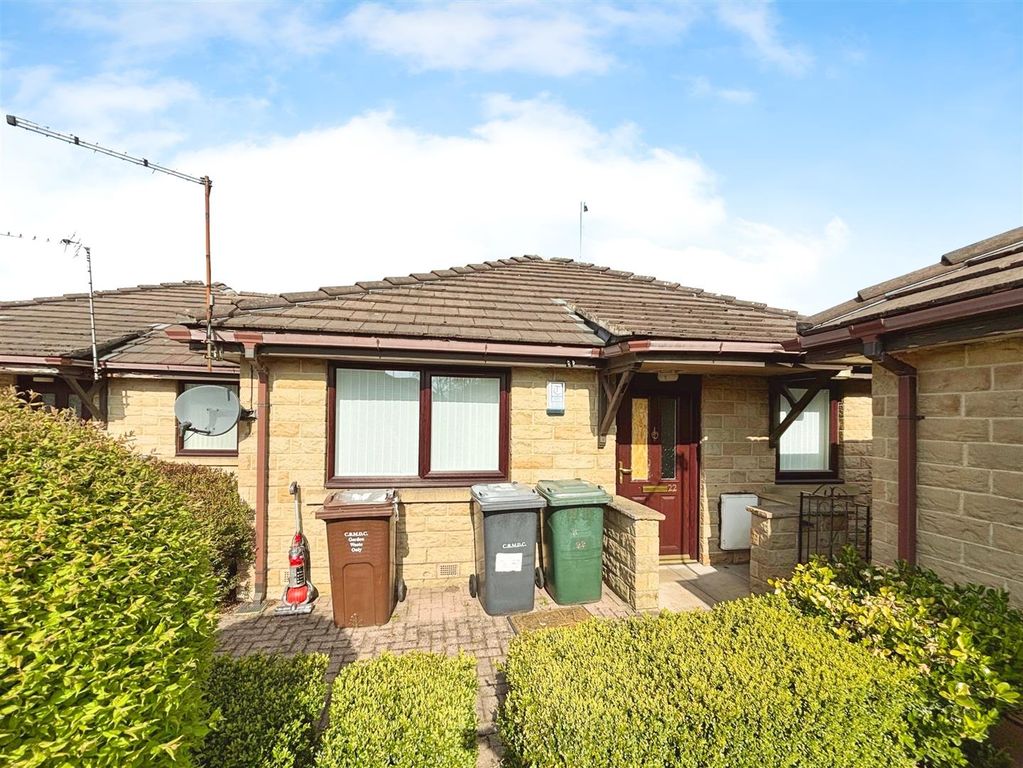 Property photo 1 of 11 Front Aspect