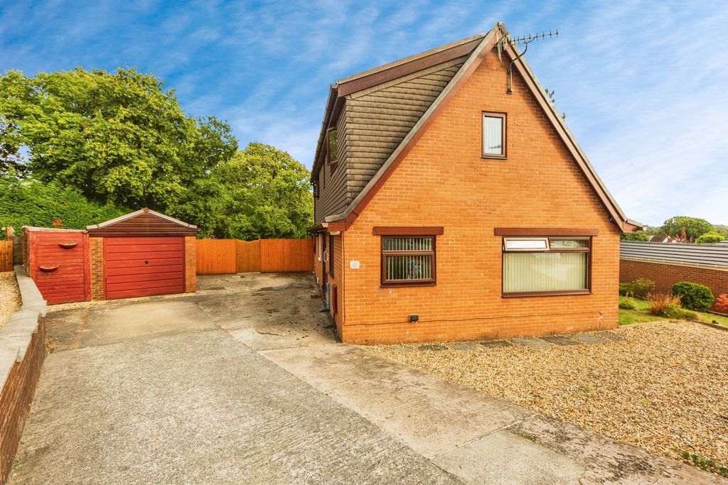 Property photo 1 of 23