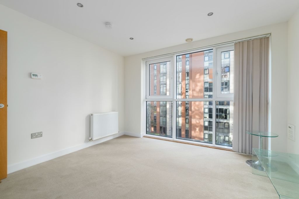 Property photo 2 of 11 Reception