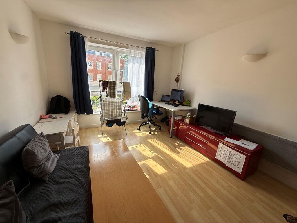 Property photo 3 of 6 5.Jpg