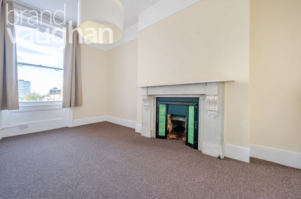 Property photo 3 of 12 Bedroom