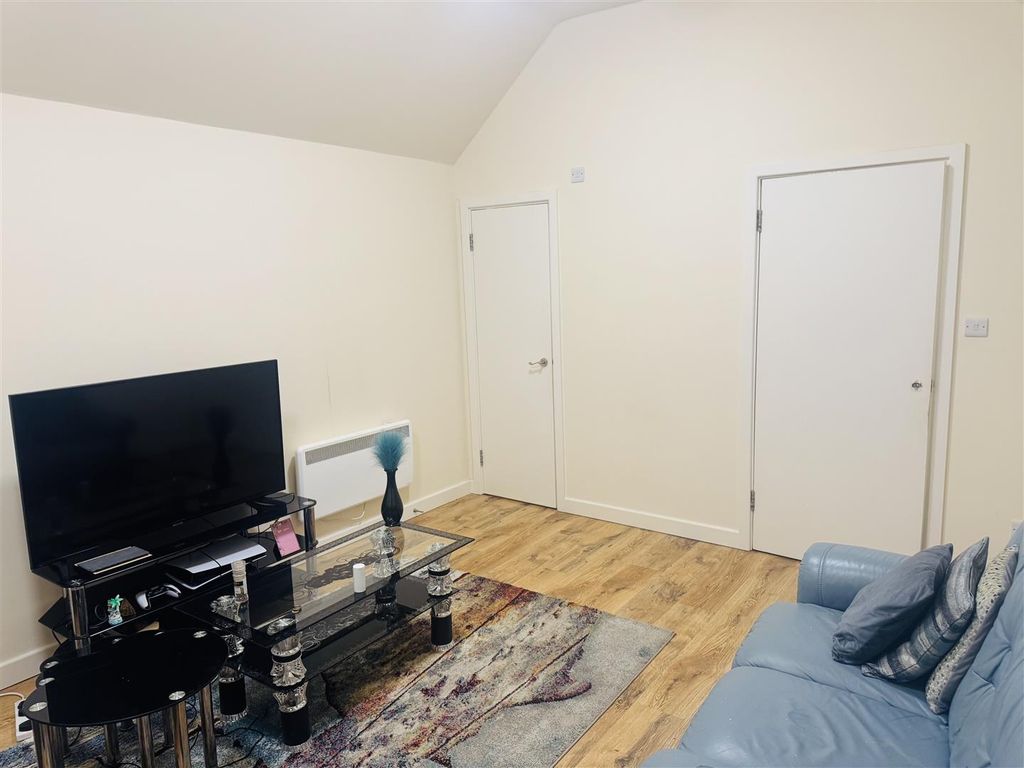 Property photo 2 of 6 Img_0172.Jpeg