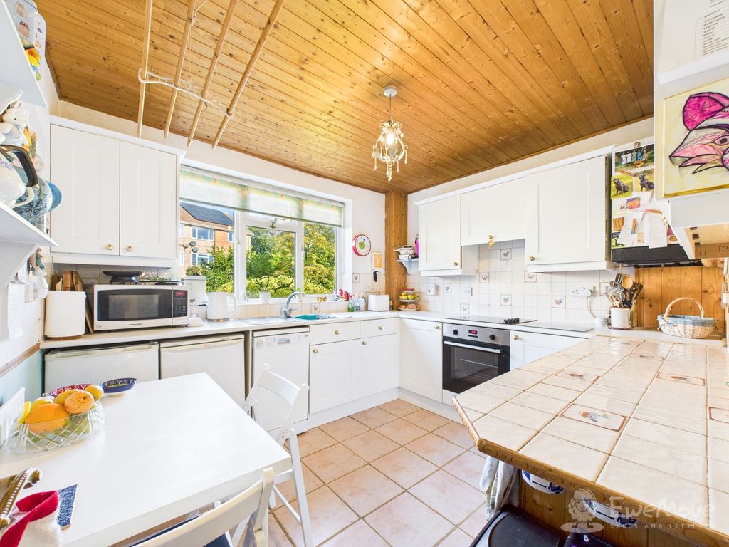 Property photo 3 of 9 Cam03624G0-Pr0164-Still007