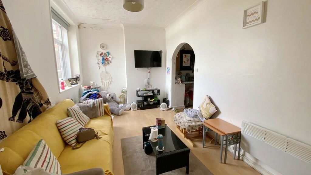 Property photo 2 of 8