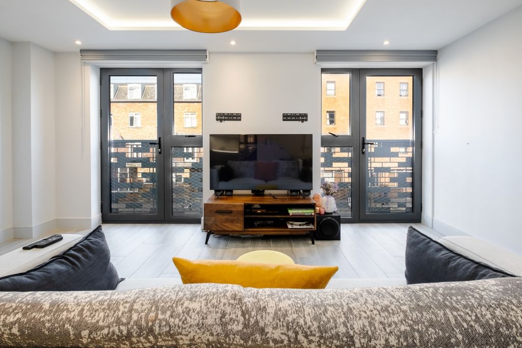 Property photo 1 of 13 Flat-3-163-Berkel...