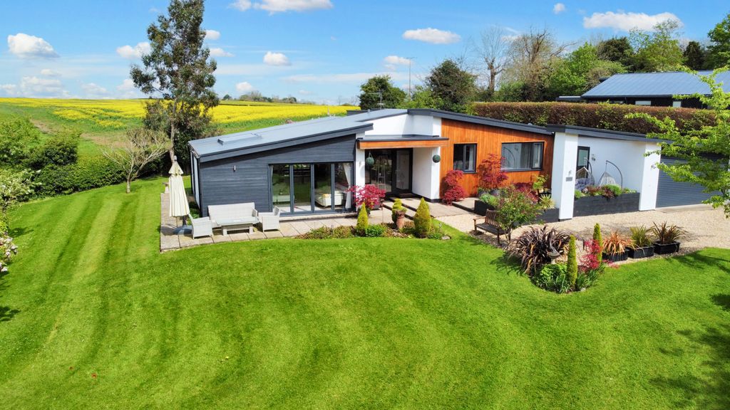 Property photo 1 of 47 4