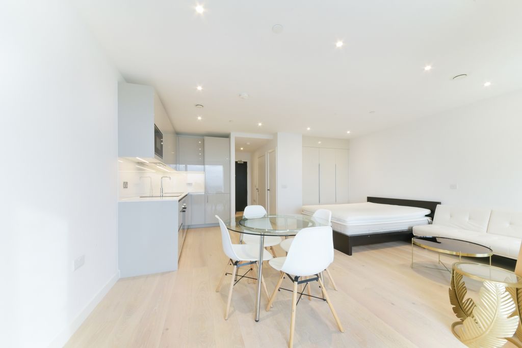 Property photo 3 of 11 Hurlock Heights, Ele