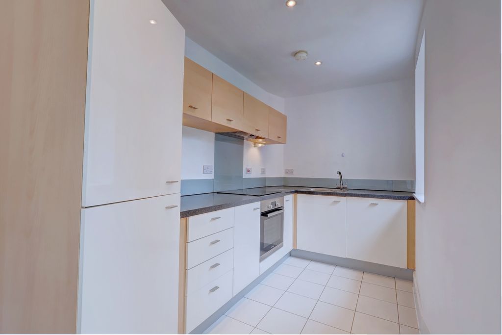 Property photo 2 of 10 Picture No. 06
