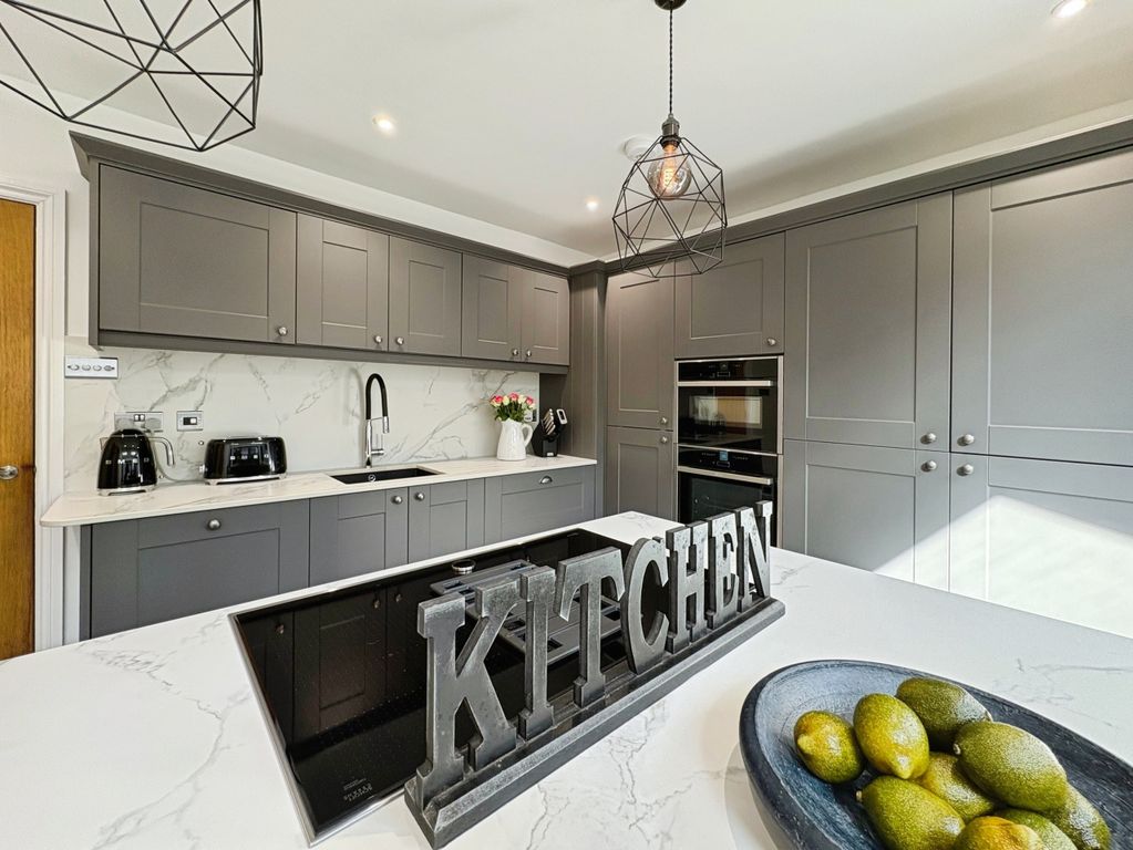 Property photo 1 of 24 Kitchen