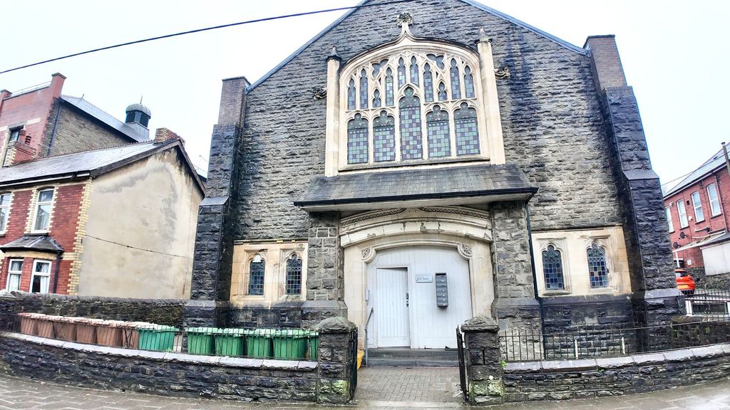 Property photo 1 of 14