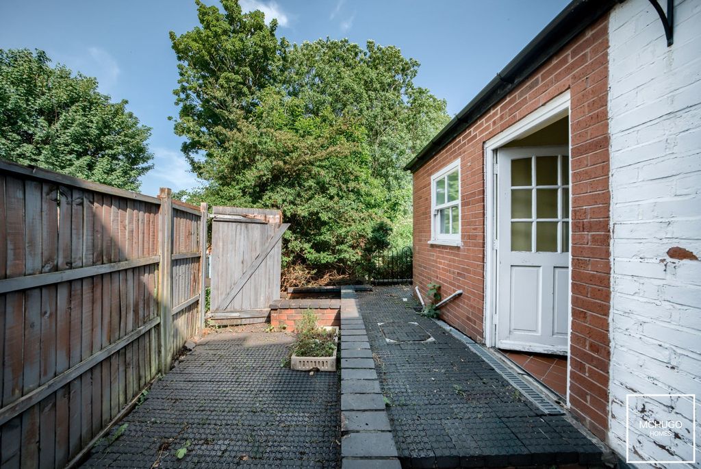 Property photo 2 of 16