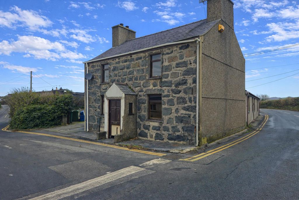 Property photo 1 of 18 8.Png