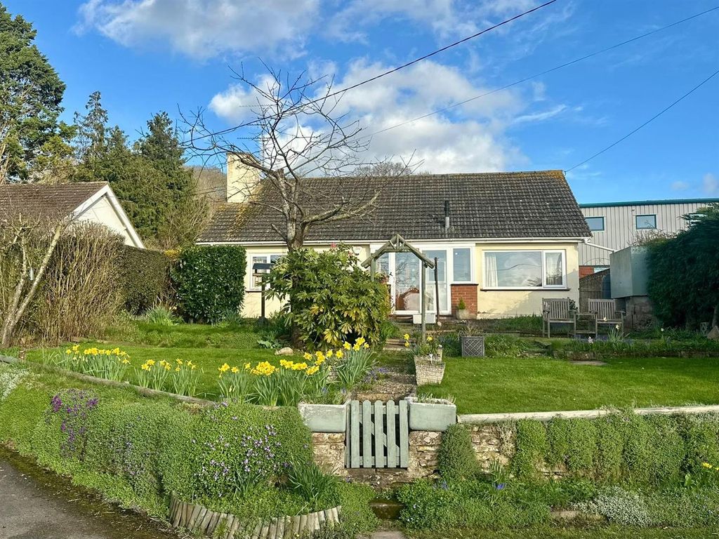 Property photo 1 of 21