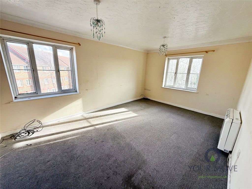 Property photo 3 of 6 Living Room