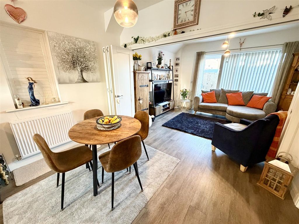 Property photo 2 of 16 Img_1026.Jpeg