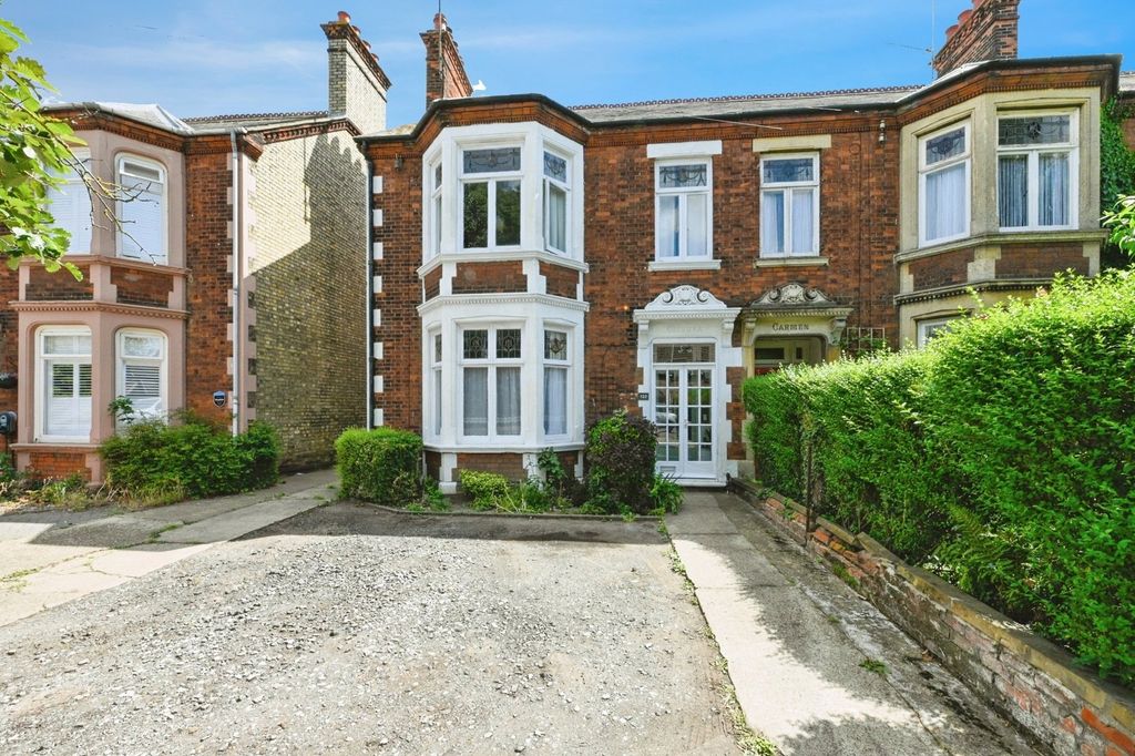 Property photo 1 of 17 Photo