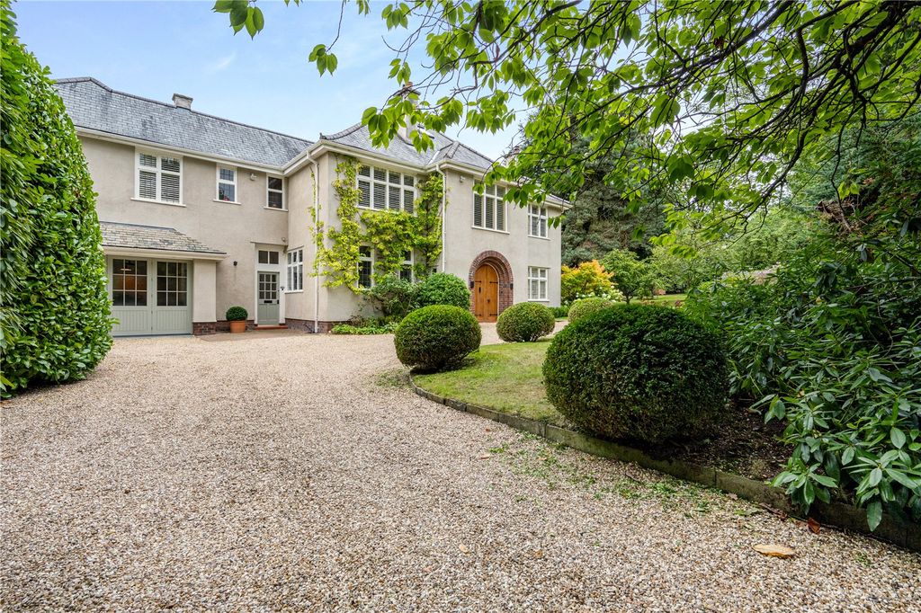 Property photo 1 of 32 Langley House