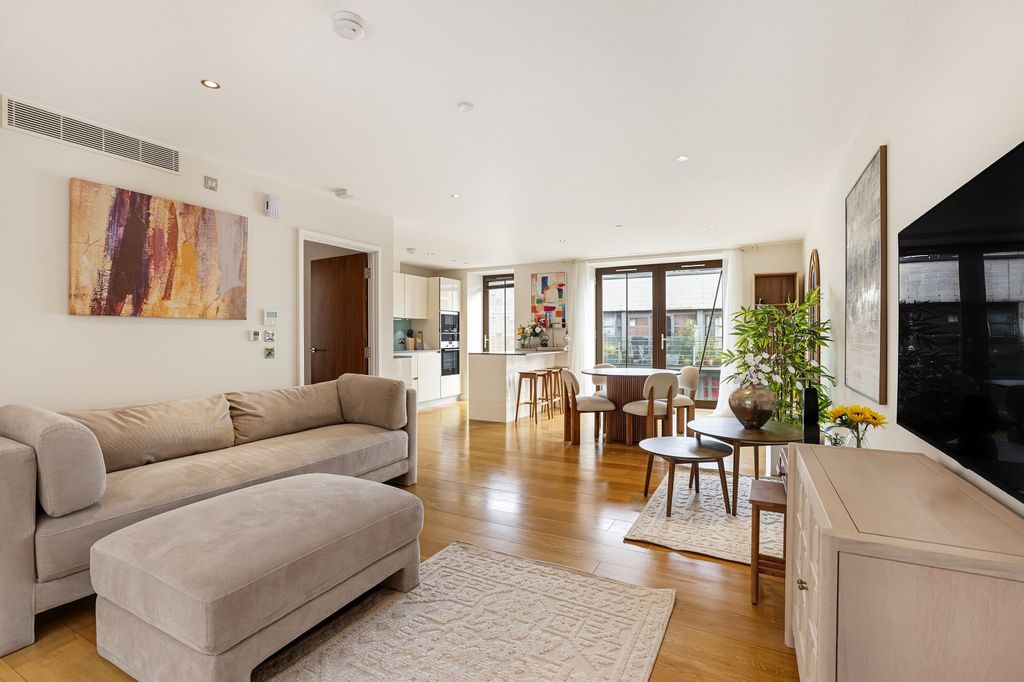 Property photo 1 of 14 Reception Room