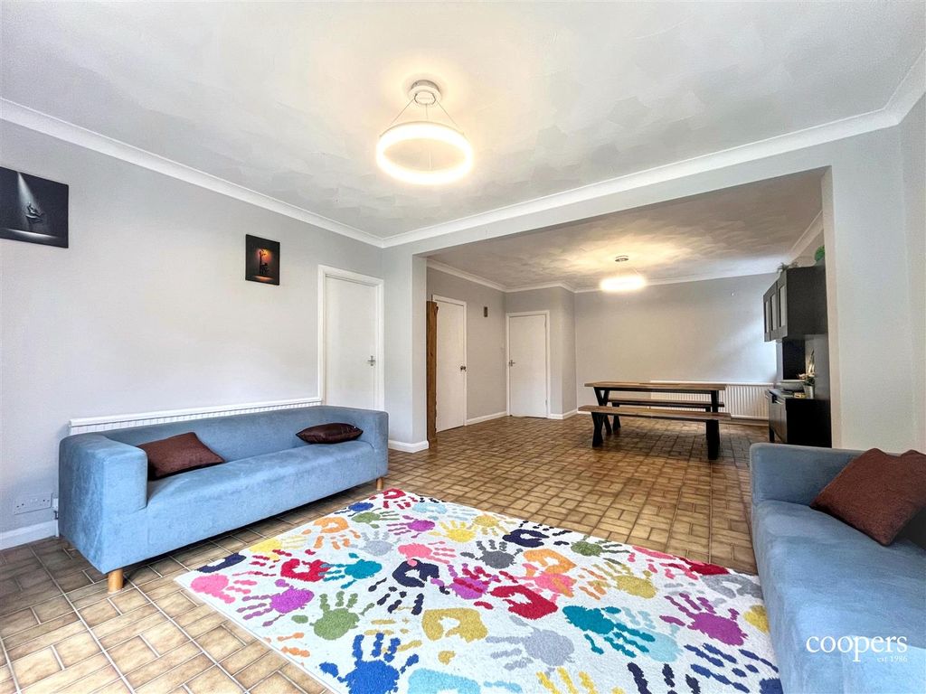 Property photo 3 of 13 Lounge 2 (2).Jpg