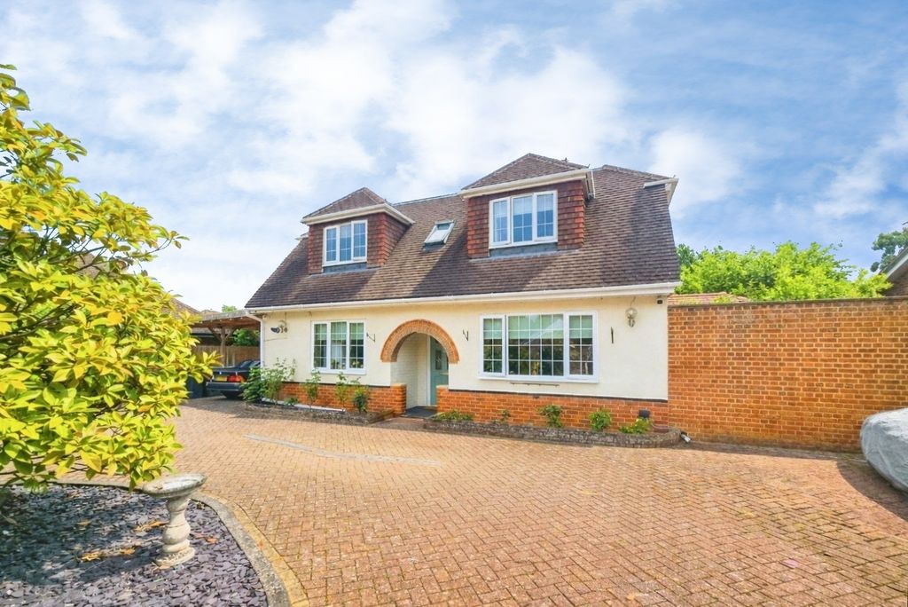 Property photo 1 of 17 Pbox-Img.Jpg