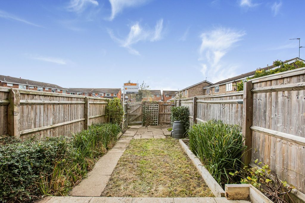 Property photo 2 of 14 Garden