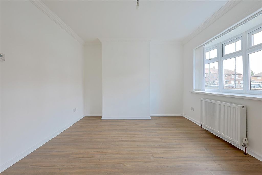 Property photo 3 of 18 58C2C439-627C-4111-90C6-48F4BA8F49Ab_1_201_A.Jpeg