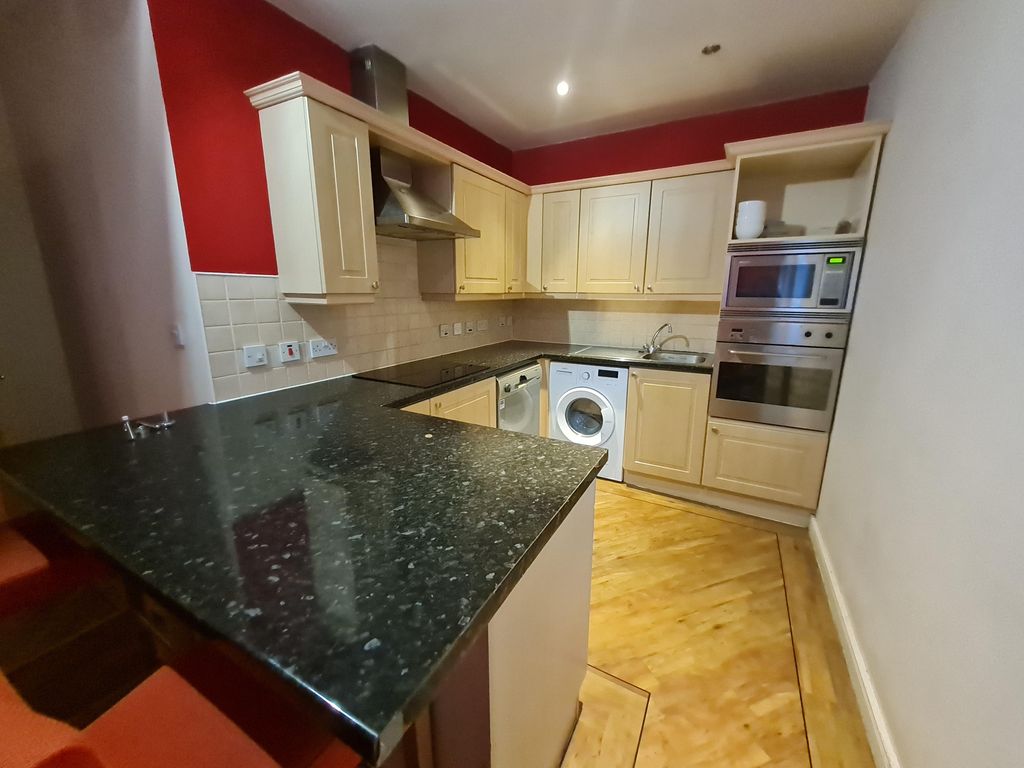 Property photo 1 of 9 Kitchen