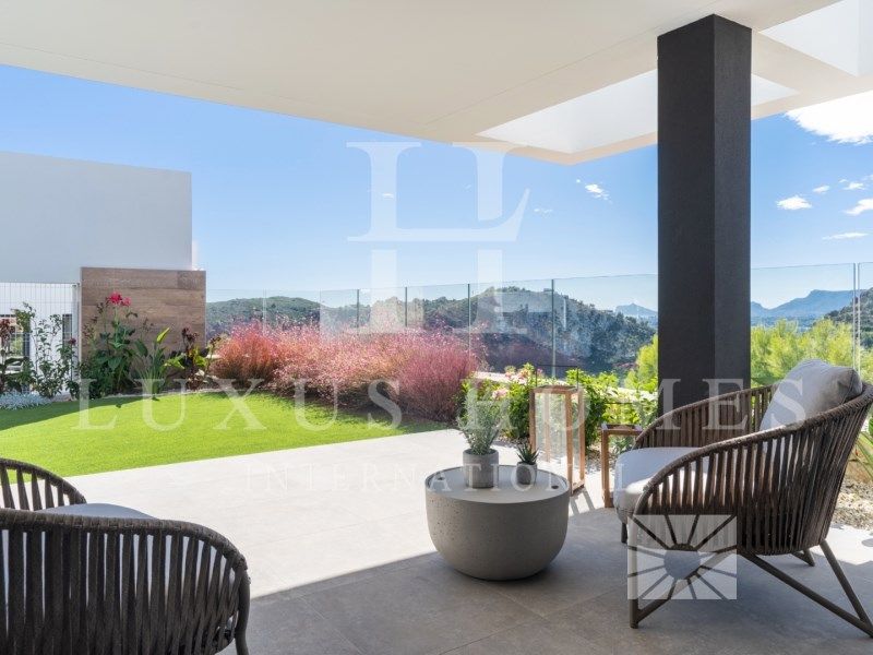 Property photo 2 of 19