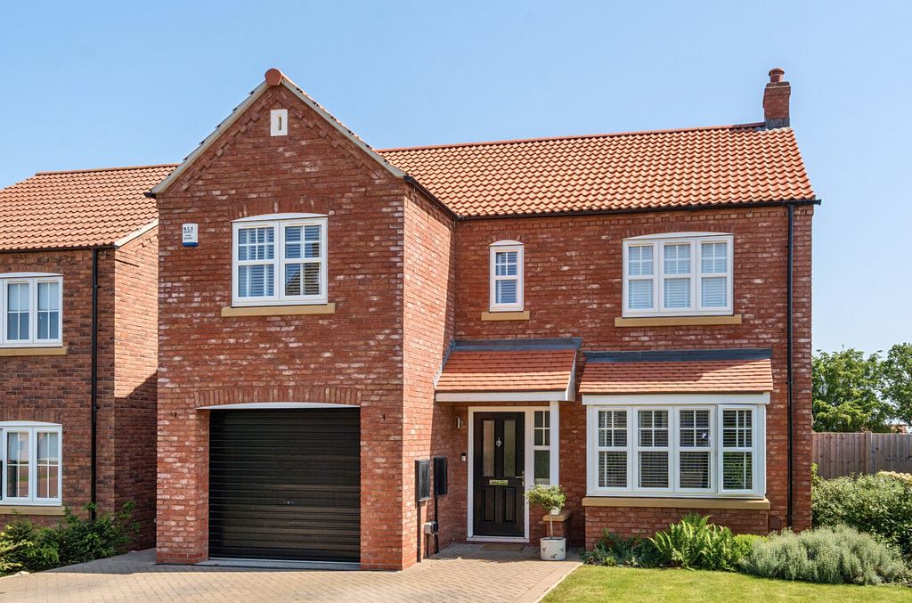 Property photo 1 of 21 1462910-18-6A1587...