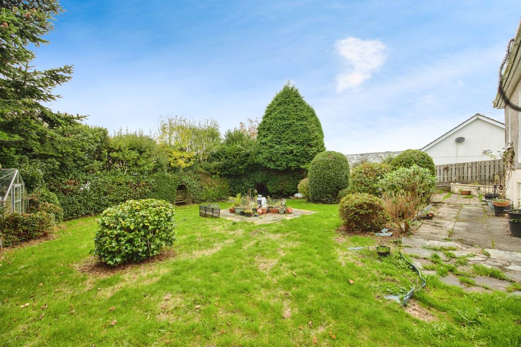 Property photo 3 of 17 Photography