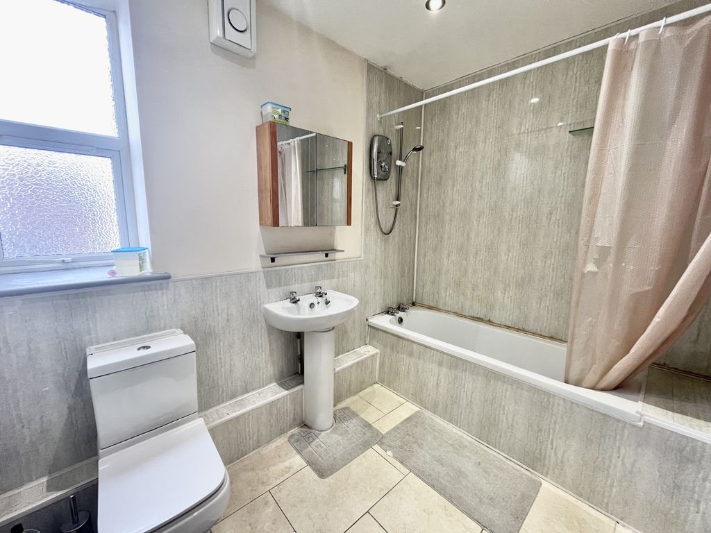 Property photo 2 of 9 Gallery