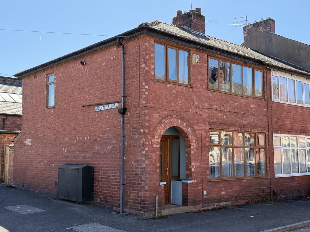 Property photo 1 of 20