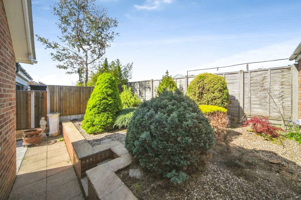 Property photo 2 of 15