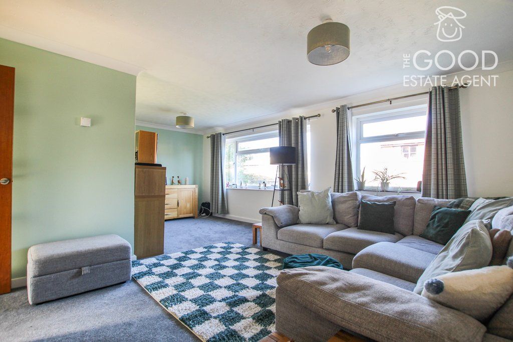 Property photo 2 of 16