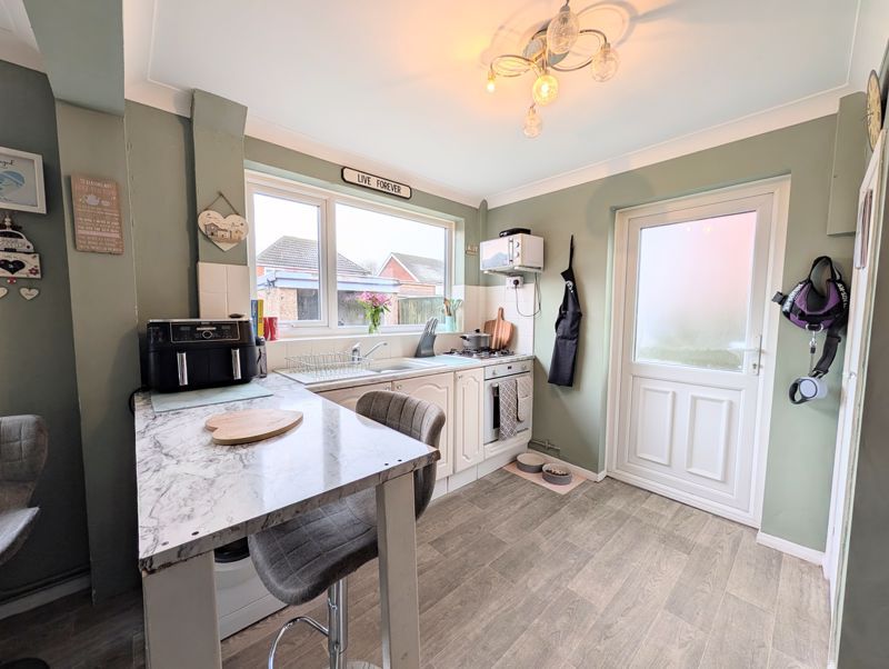 Property photo 3 of 14 Kitchen-Diner