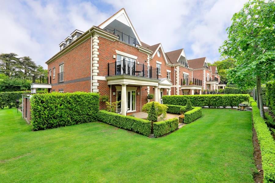 Property photo 1 of 9