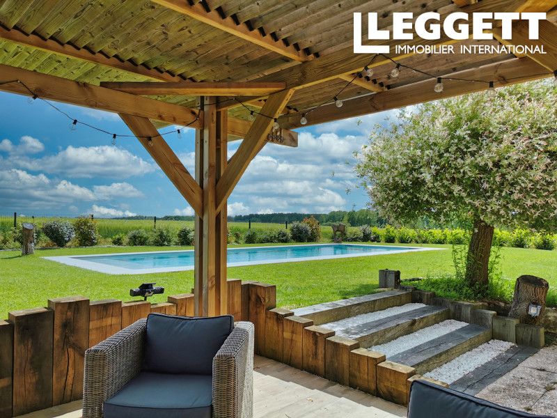 Property photo 3 of 10