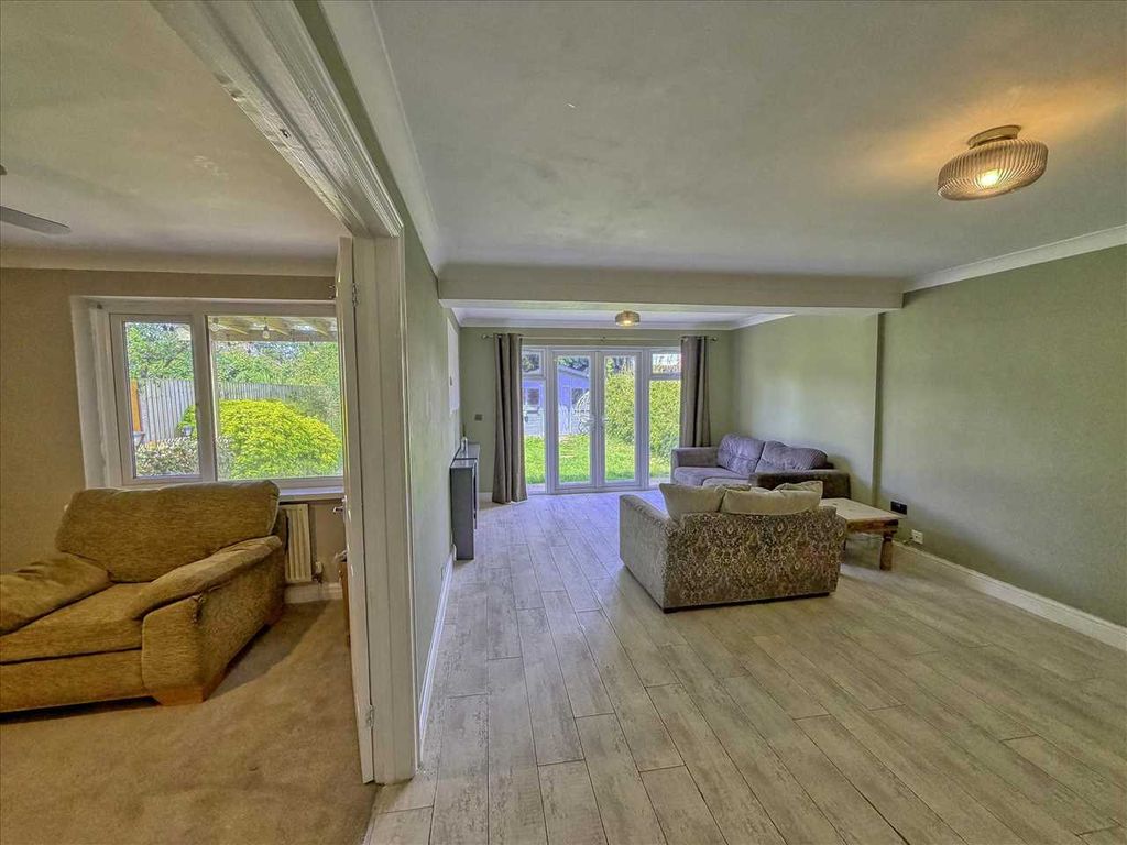 Property photo 3 of 22