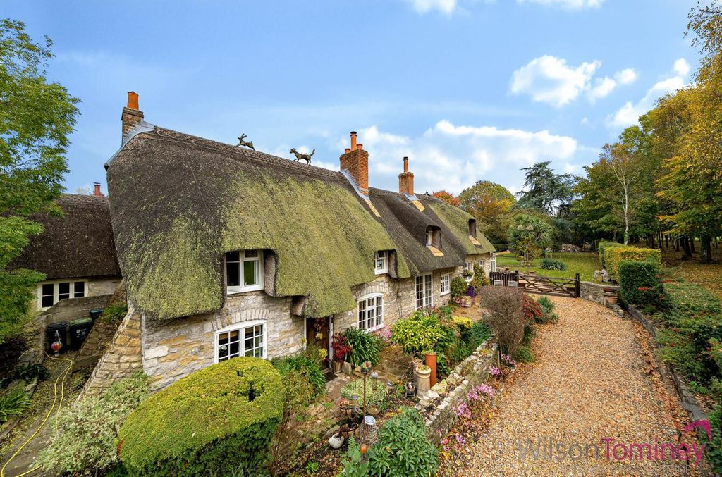 Property photo 1 of 27 67E5781A-5724-49E4-Bea3-81c77Fff799c.Jpg