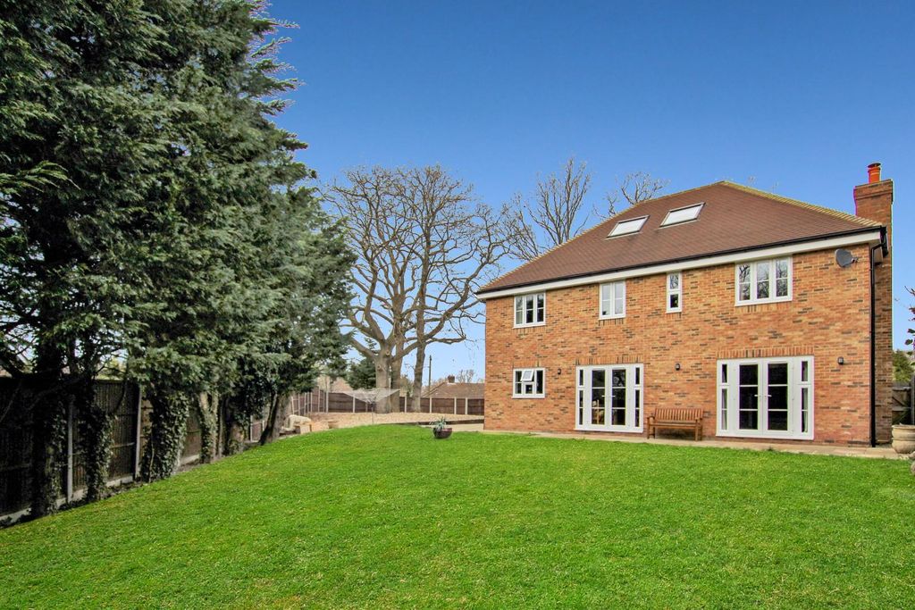 Property photo 1 of 21