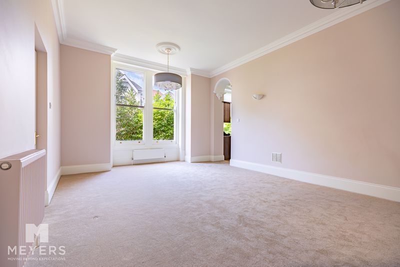 Property photo 3 of 15 Photo 4