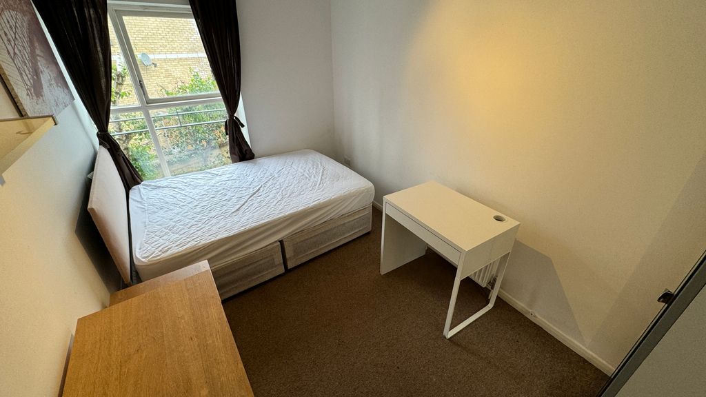 Property photo 1 of 3