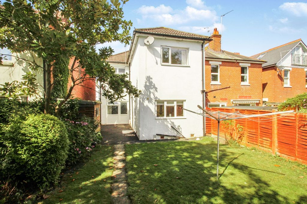 Property photo 2 of 13 Photo 15